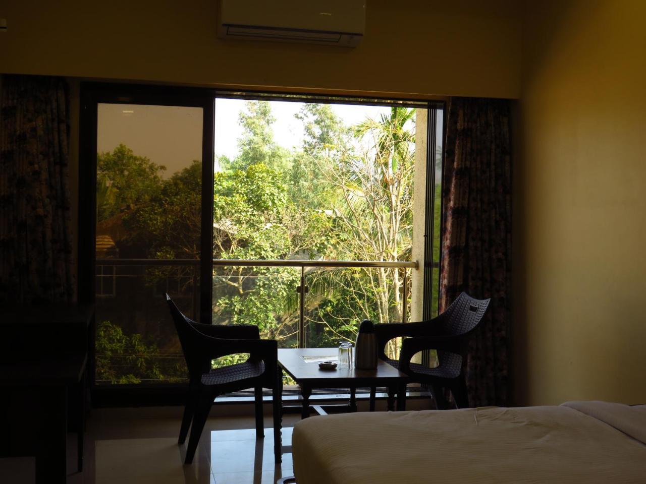 City Palace Resort 罗纳瓦拉 外观 照片