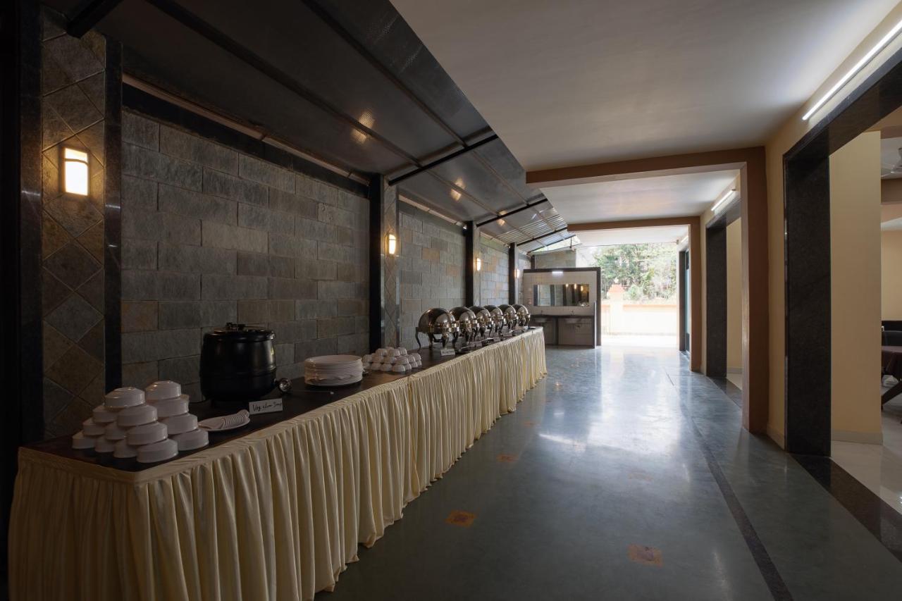 City Palace Resort 罗纳瓦拉 外观 照片